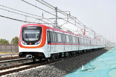 京企保定造“智慧”地铁首车正式下线