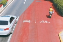 记者骑车体验改造后的二环慢行系统：路宽骑得爽舒服又安全