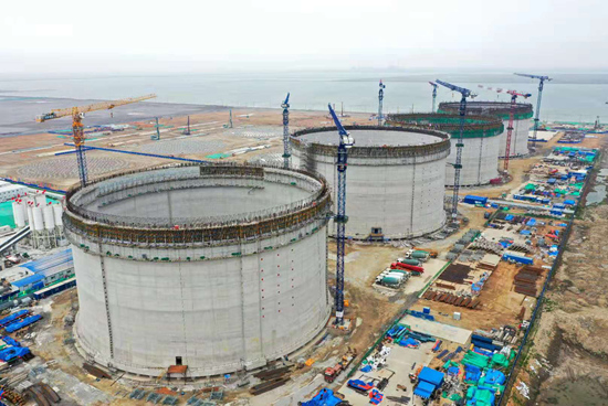 国内首座大型陆上LNG薄膜罐升顶成功北京应急气储备能力达11亿立方米