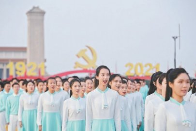 天安门广场齐唱没有共产党就没有新中国