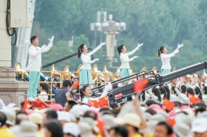 庆祝中国共产党成立100周年大会8个指挥台引领大合唱