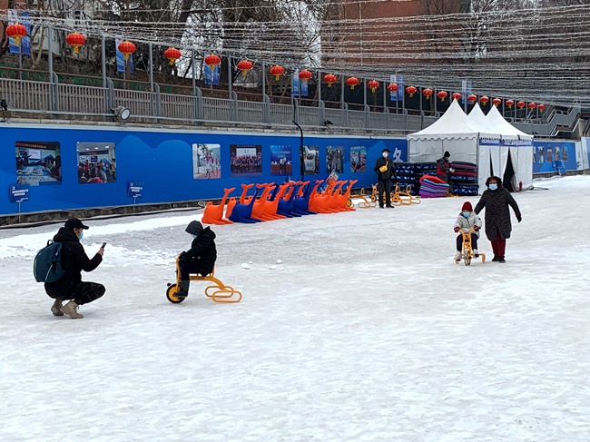 北京石景山冬奥社区打造冰雪名片冬奥文化融入百姓生活
