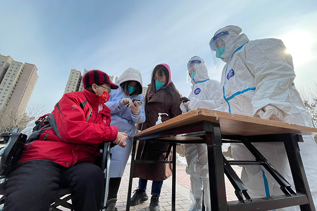 北京丰台有序开展第三轮核酸检测多样暖心服务让检测更高效