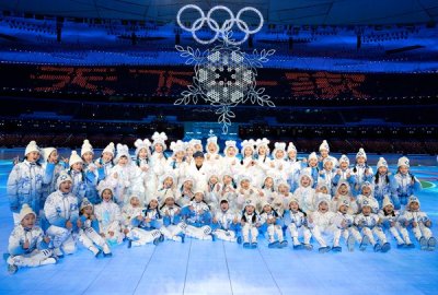 史家小学52名学生参加北京冬奥会闭幕式表演:片片“小雪花”点亮双奥梦