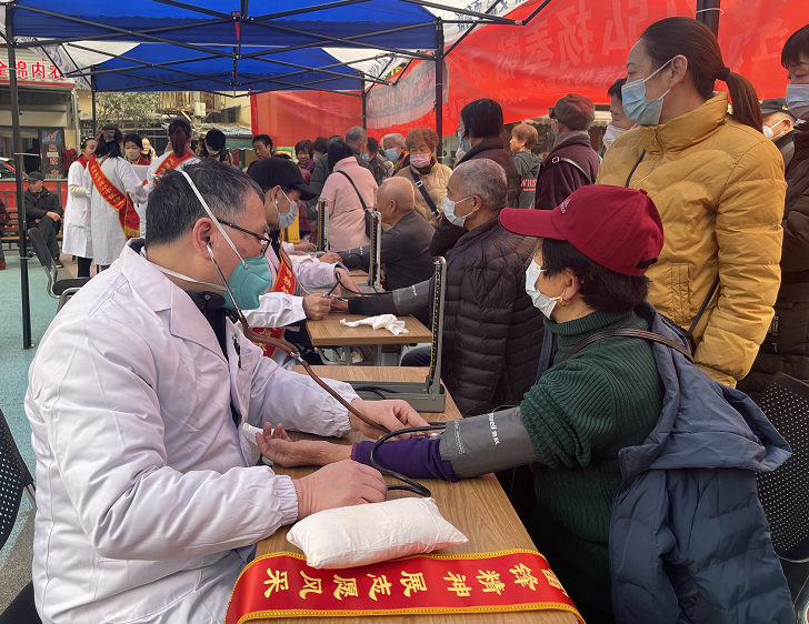 雷锋精神永传承！武汉好人圈志愿服务协