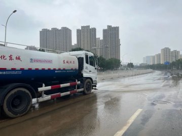 东城多支队伍紧急驰援房山、门头沟、昌平开展抢险救援工作