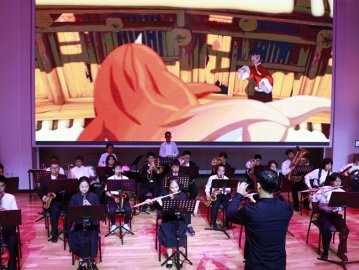 中关村地区首届校地消夏音乐会在北大附中举办