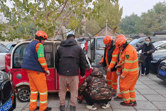 多方发力 联动整治 西城椿树街道推动违规电动三四轮车有序退出