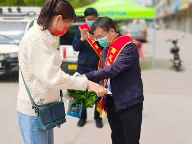 小个子   大能量 唐志发：一个“好人”的足迹