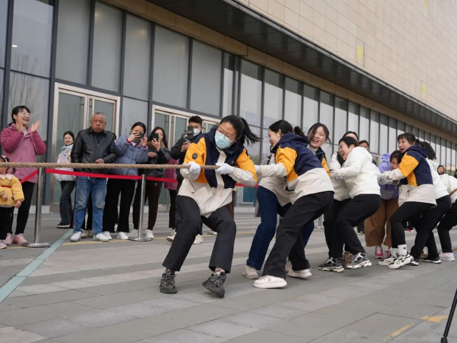 热辣春日，滚烫巾帼！羊山新区开展首届女职工趣味运动会