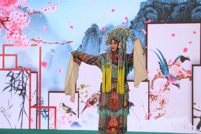 2024海棠文化节暨海棠诗会在西城举办 音、诗、画呈现美美与共