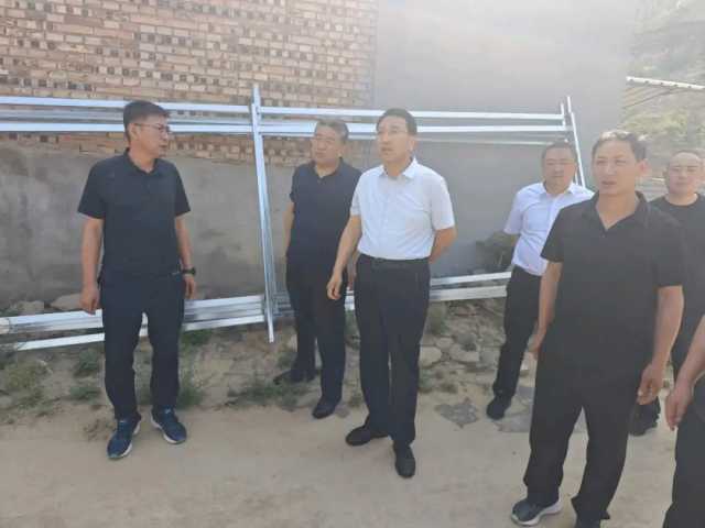 临县县委书记范亮珍再次督导开阳村重点旅游项目建设工作