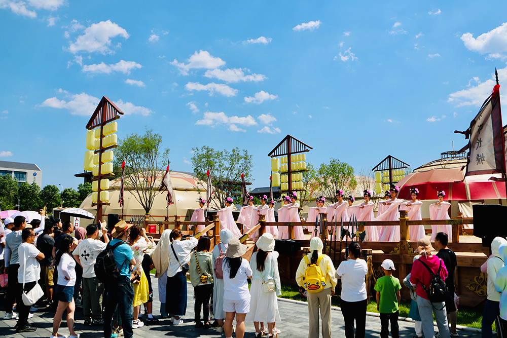 北京首部长城主题情景剧《梦华·长城》在世园公园首演