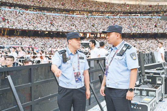 北京警方暑期保驾护航大型活动190余场