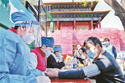 故宫门前打疫苗东城区首辆移动疫苗接种车投入使用