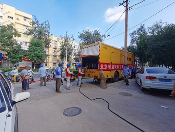 国网北京电力驰援河南为5万余户居民提供紧急电力援助