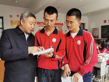 北京平谷教师扎根三年守望初心教育援内蒙
