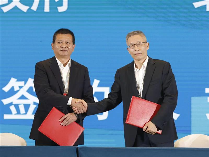 北京农学院与平谷区人民政府签订战略合作框架协议