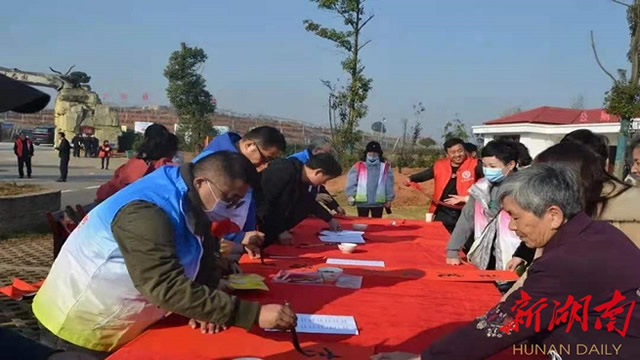 到群众最需要的地方去！“锦绣湘村”文旅志愿服务走进汨罗