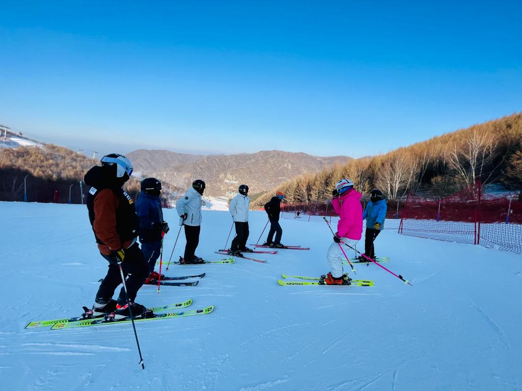 迎风踏雪 不负约定——滑雪赛道救援医生张辉良的冬奥故事