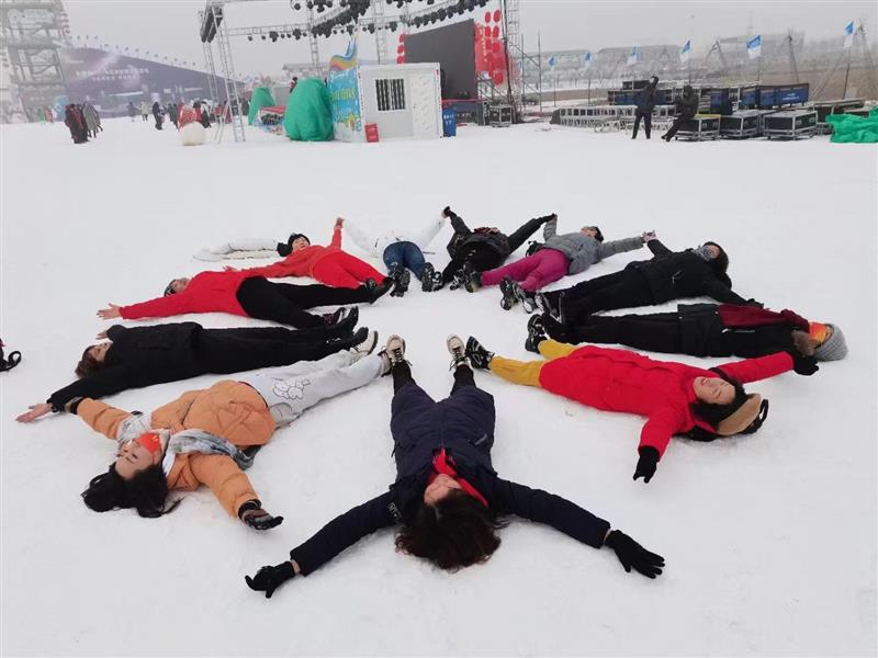 逐梦冬奥 宁夏银川冰雪运动“燃”起来