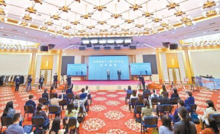 全国政协十三届五次会议首场“委员通道”开启4位委员来自北京