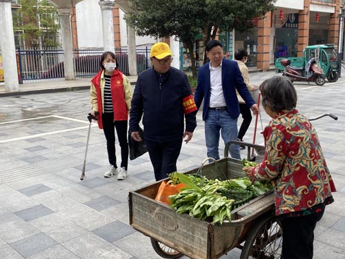 20多位“香城管家”协助香城花园步行街