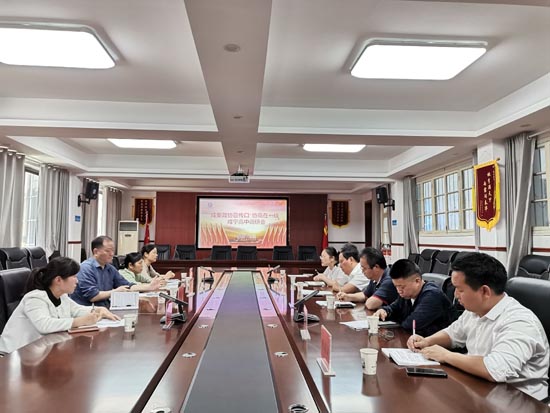 咸安政协宣传口：委员“协商在一线”推进家庭教育进社区