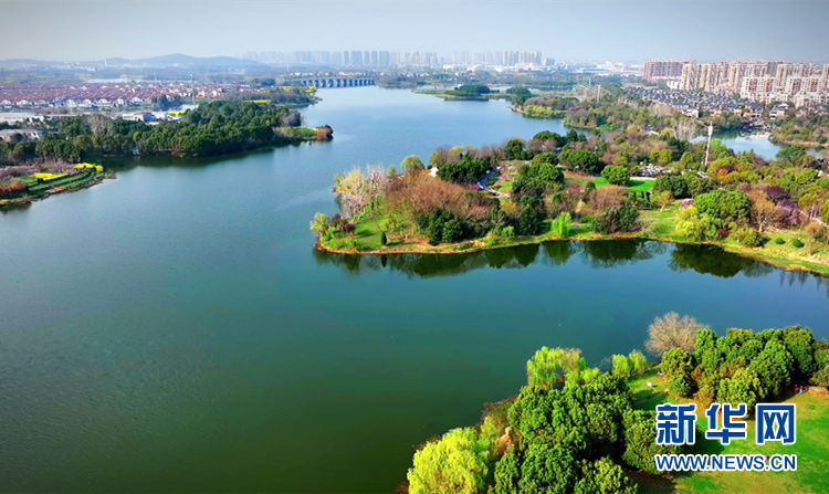 【“飞阅”中国】水清岸绿生态美 流水泱