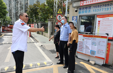 武汉市洪山区这位民警不一般，三剂“小