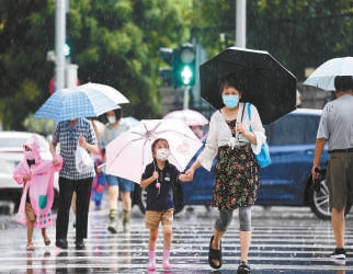 昨日局地暴雨 今早仍有阵雨