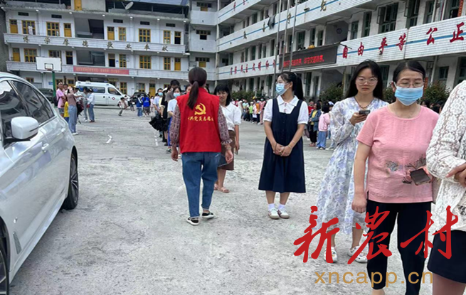 湖南隆回小沙江镇中心小学：开展全员核