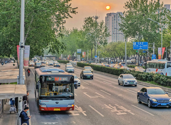 北京公交十年之变：向舒适环保升级 为市民出行提供多样化选择