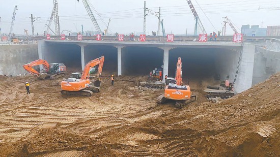 北京城市副中心站周边铁路阻隔被打通