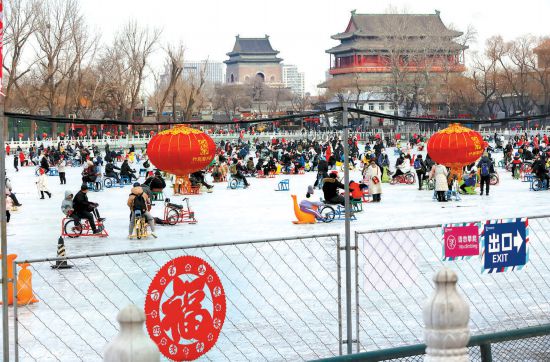 北京春节假期接待游客712.8万人次 旅游总收入74.6亿元