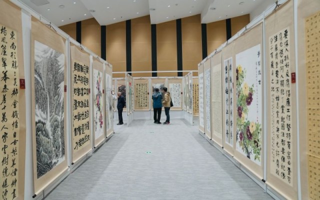 第八届中国廉政文化书画展开幕，展出300余幅名家作品