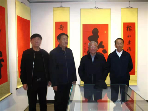 全国百名艺术家迎五一书画展研讨会在山西省文化馆举行