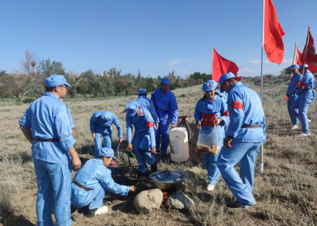 “践行文化润疆 传承红色精神”——昌吉市第五小学教育集团主题党日暨红色研学活动