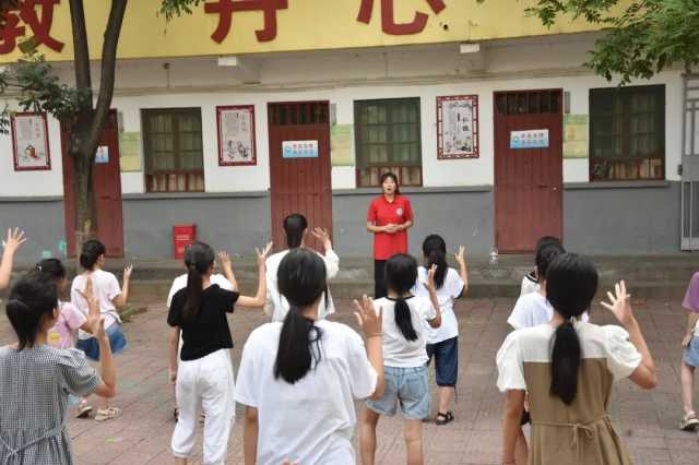 青春在实践||体教结合红色传，三防助贫印心间