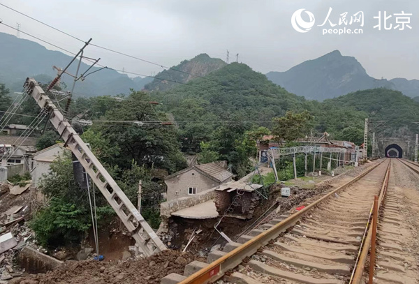 心系落坡岭旅客 全力打通丰沙铁路通信断点