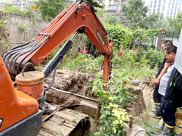 石景山古城街道：民有所呼城事速办 社区水管爆裂终得解