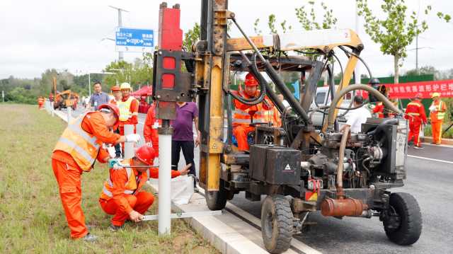 信阳市普通干线公路养护工职业技能竞赛举行