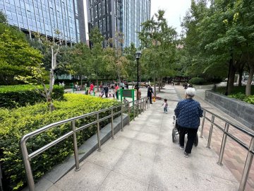 满足市民多元化使用需求 东城区三处“全龄友好型”公园亮相