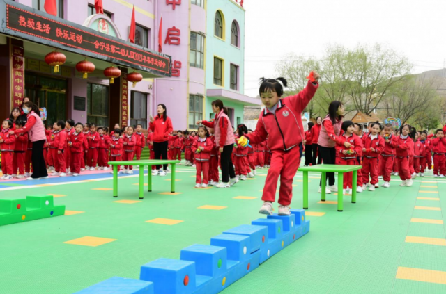 愿作春泥护花红——记发展中的会宁县第二幼儿园