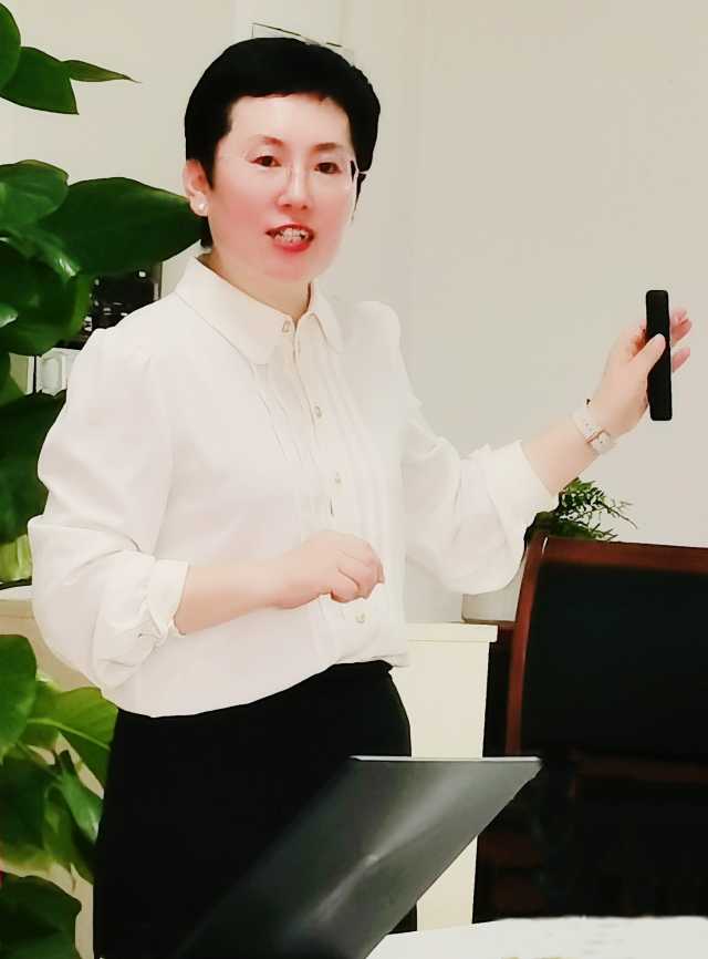 烟台市女企业家协会走进会员企业元亨工程咨询集团有限公司