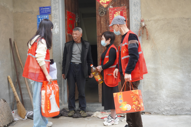 节前慰问困难群众，送温情担社会责任——仙游惠民中西医结合医院、仙游县医养居家养老服务中心开展节前慰问活动