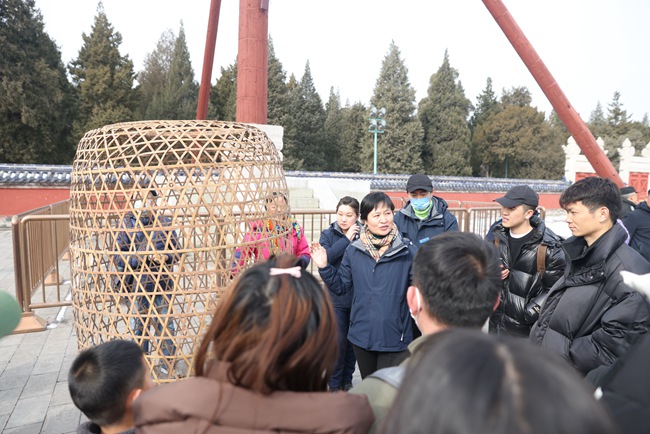 元宵佳节 天坛礼器用灯首次集中亮相中轴线