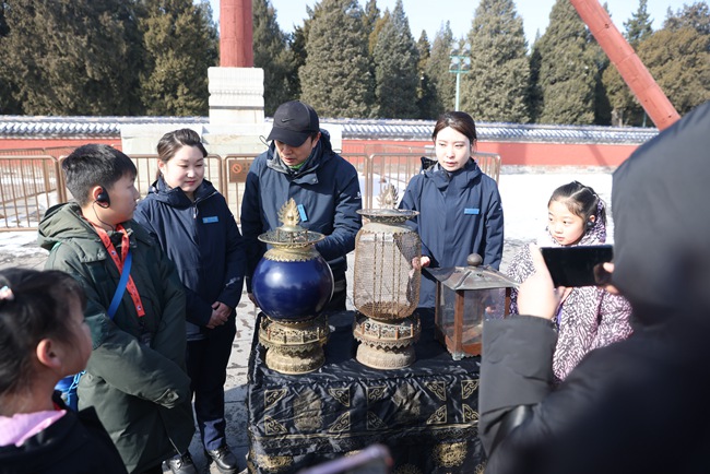 元宵佳节 天坛礼器用灯首次集中亮相中轴线