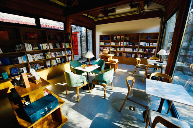 “距离白塔最近的书店”开门迎客