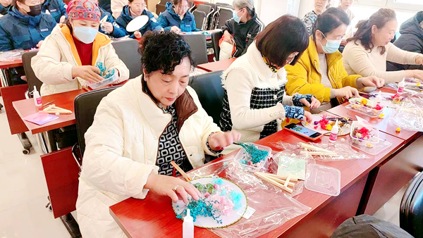 北京石景山区开展多彩文化活动致敬最美丽的“她”